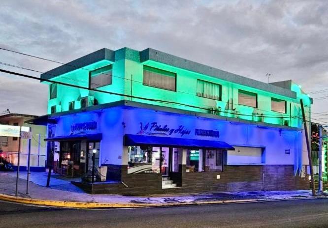 Itza-Bella Suites Isabela Luaran gambar