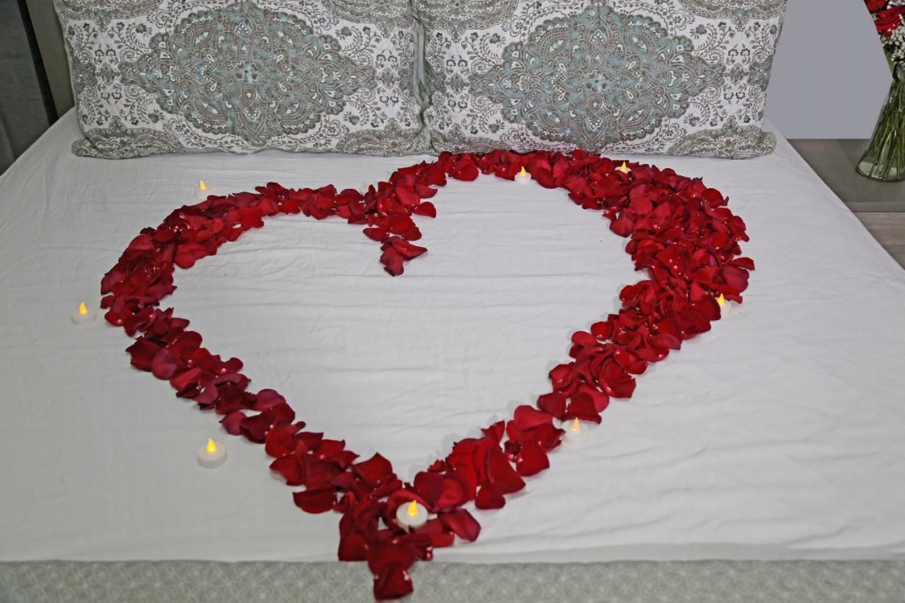 Itza-Bella Suites Isabela Luaran gambar